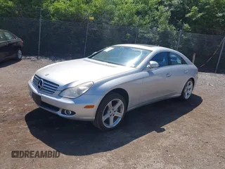 2007 Mercedes-Benz CLS-Class 5.5L with VIN WDDDJ72X07A088530, listed as a IAAI auction lot 42142766 with 202,648 mi miles. Bid and sale history available at carsss.com. Image 2.