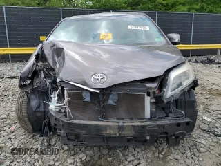 2016 Toyota Sienna Limited с VIN 5TDDK3DC5GS130154, выставлен на аукционе Copart как лот 55903525 с пробегом 71 124 миль миль и Списание • Salvage title. История ставок и продаж доступна на DreamBid. Изображение 5.