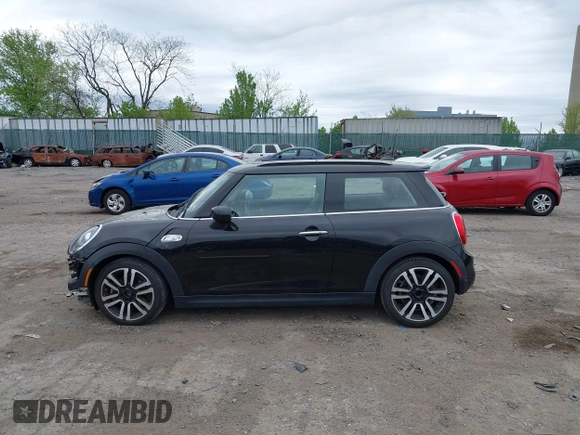 2020 MINI Hardtop Cooper S z VIN WMWXR5C00L2L44737, wystawiony jako IAAI lot #42091511 z przebiegiem 24 356 mil mil oraz . Historia ofert i sprzedaży dostępna na DreamBid. Obrazek 15.