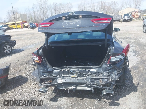 2019 Kia Optima EX with VIN 5XXGU4L19KG307229, listed as a IAAI auction lot 42159106 with 42,412 mi miles. Bid and sale history available at carsss.com. Image 16.