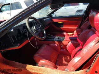 1989 Chevrolet Corvette with VIN 1G1YY3186K5109742, listed as a Copart auction lot 45378375 with 104,385 mi miles and Salvage Title. Bid and sale history available at carsss.com. Image 7.
