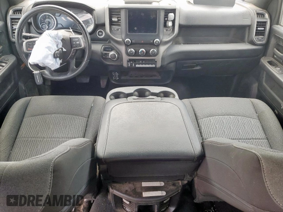 2022 Ram 2500 Tradesman z VIN 3C6UR5CJ6NG373076, wystawiony jako Copart lot #55130025 z przebiegiem 46 317 mil mil oraz Szkoda całkowita • Salvage title. Historia ofert i sprzedaży dostępna na DreamBid. Obrazek 8.