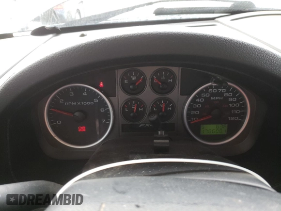2005 Ford F-150 XLT with VIN 1FTPX04545KC78038, listed as a Copart auction lot 45789955 with 178,608 mi miles and Salvage title. Bid and sale history available at DreamBid. Image 9.
