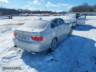 2011 BMW 3 Series 328i xDrive with VIN WBAPK5G58BNN26953, listed as a IAAI auction lot 41373876 with 140,594 mi miles. Bid and sale history available at carsss.com. Image 4.