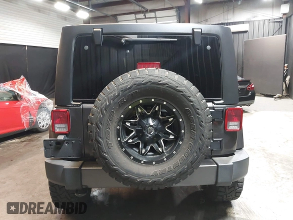 2017 Jeep Wrangler Unlimited Sahara z VIN 1C4BJWEG5HL746971, wystawiony jako IAAI lot #41959241 z przebiegiem 47 458 mil mil oraz . Historia ofert i sprzedaży dostępna na DreamBid. Obrazek 17.