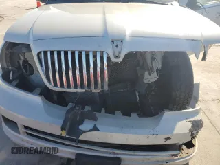 2006 Lincoln Navigator Luxury with VIN 5LMFU27506LJ16665, listed as a Copart auction lot 88025625 with 0 mi miles and Salvage Title. Bid and sale history available at carsss.com. Image 12.