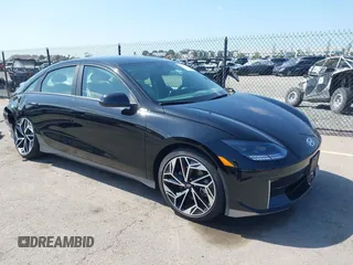 2023 Hyundai Ioniq 6 SEL z VIN KMHM34AA7PA033293, wystawiony jako IAAI lot #42206264 z przebiegiem 10 430 mil mil oraz . Historia ofert i sprzedaży dostępna na DreamBid. Obrazek 1.