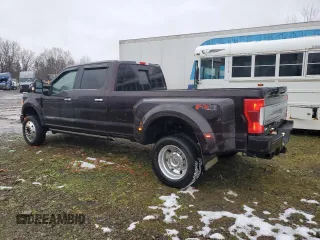 2019 Ford Super Duty F-450 DRW XL with VIN 1FT8W4DT3KEE07488, listed as a Copart auction lot 84150254 with 70,900 mi miles and Non Repairable. Bid and sale history available at carsss.com. Image 2.