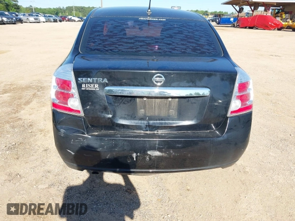 2010 Nissan Sentra S z VIN 3N1AB6AP3AL619132, wystawiony jako IAAI lot #41970019 z przebiegiem 160 636 mil mil oraz . Historia ofert i sprzedaży dostępna na DreamBid. Obrazek 6.