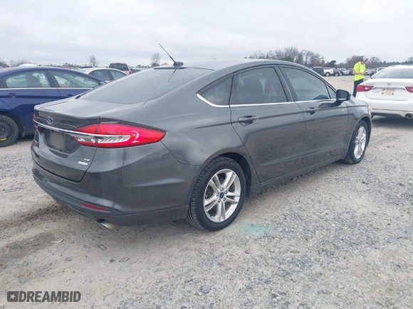 2018 Ford Fusion SE with VIN 3FA6P0HD5JR200165, listed as a IAAI auction lot 41492890 with 90,312 mi miles. Bid and sale history available at carsss.com. Image 4.