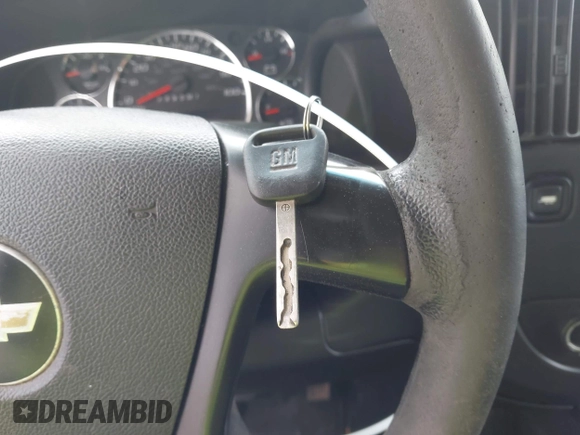 2015 Chevrolet Express Passenger LT with VIN 1GAZG1FG5F1205323, listed as a IAAI auction lot 41917128 with 194,773 mi miles and . Bid and sale history available at DreamBid. Image 11.