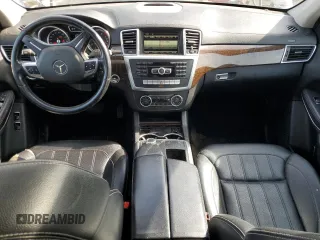 2013 Mercedes-Benz GL 450 z VIN 4JGDF7CE2DA246396, wystawiony jako Copart lot #54966615 z przebiegiem 192 598 mil mil oraz Tytuł czysty. Historia ofert i sprzedaży dostępna na DreamBid. Obrazek 8.