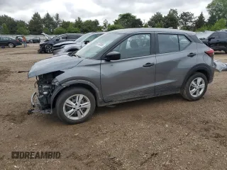 2023 Nissan Kicks S z VIN 3N1CP5BV9PL528439, wystawiony jako Copart lot #57608865 z przebiegiem 47 696 mil mil oraz Szkoda całkowita • Salvage title. Historia ofert i sprzedaży dostępna na DreamBid. Obrazek 1.