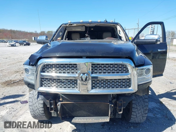 2018 Ram 2500 Laramie with VIN 3C6UR5NL5JG315081, listed as a IAAI auction lot 41858055 with 181,169 mi miles. Bid and sale history available at carsss.com. Image 6.