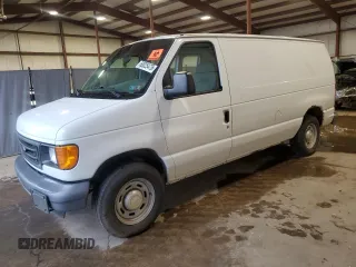 2006 Ford Econoline Cargo z VIN 1FTRE14WX6HB04647, wystawiony jako Copart lot #60025475 z przebiegiem Nie podano mil oraz Szkoda całkowita • Salvage title. Historia ofert i sprzedaży dostępna na DreamBid. Obrazek 1.
