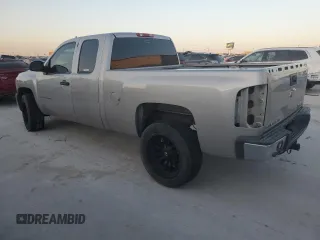 2007 Chevrolet Silverado 1500 LT w/2LT with VIN 2GCEC19J171657029, listed as a Copart auction lot 48891095 with 184,444 mi miles and Salvage Title. Bid and sale history available at carsss.com. Image 2.