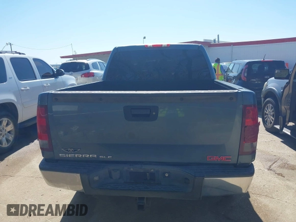 2008 GMC Sierra 1500 SLT z VIN 2GTEC13J281338944, wystawiony jako IAAI lot #41761417 z przebiegiem 211 486 mil mil oraz . Historia ofert i sprzedaży dostępna na DreamBid. Obrazek 16.