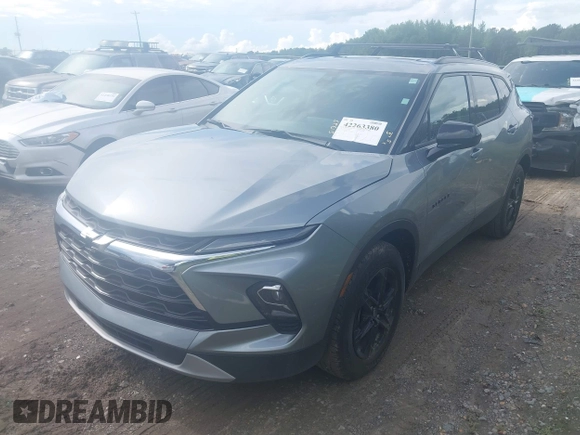 2024 Chevrolet Blazer LT z VIN 3GNKBCR46RS282636, wystawiony jako IAAI lot #42263380 z przebiegiem 17 412 mil mil oraz . Historia ofert i sprzedaży dostępna na DreamBid. Obrazek 17.