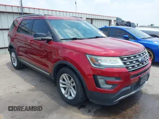 2017 Ford Explorer XLT z VIN 1FM5K7D84HGB14106, wystawiony jako IAAI lot #42285520 z przebiegiem 109 716 mil mil oraz . Historia ofert i sprzedaży dostępna na DreamBid. Obrazek 1.