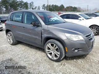 2010 Volkswagen Tiguan Wolfsburg Edition z VIN WVGAV7AX6AW526069, wystawiony jako Copart lot #48891465 z przebiegiem 148 424 mil mil oraz Szkoda całkowita • Salvage title. Historia ofert i sprzedaży dostępna na DreamBid. Obrazek 4.