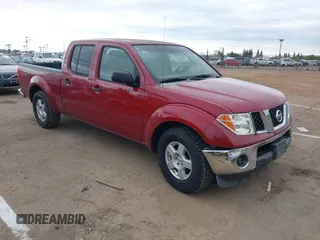 2007 Nissan Frontier SE z VIN 1N6AD09U77C426403, wystawiony jako IAAI lot #41906916 z przebiegiem 176 288 mil mil oraz . Historia ofert i sprzedaży dostępna na DreamBid. Obrazek 1.