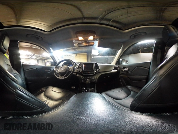 2020 Jeep Cherokee Limited z VIN 1C4PJMDN8LD534207, wystawiony jako IAAI lot #42457820 z przebiegiem 57 215 mil mil oraz . Historia ofert i sprzedaży dostępna na DreamBid. Obrazek 18.