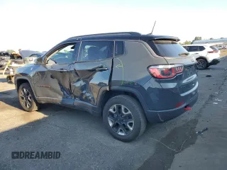2018 Jeep Compass Trailhawk с VIN 3C4NJDDB5JT412005, выставлен на аукционе Copart как лот 65649535 с пробегом 105 912 миль миль и Списание • Salvage title. История ставок и продаж доступна на DreamBid. Изображение 2.