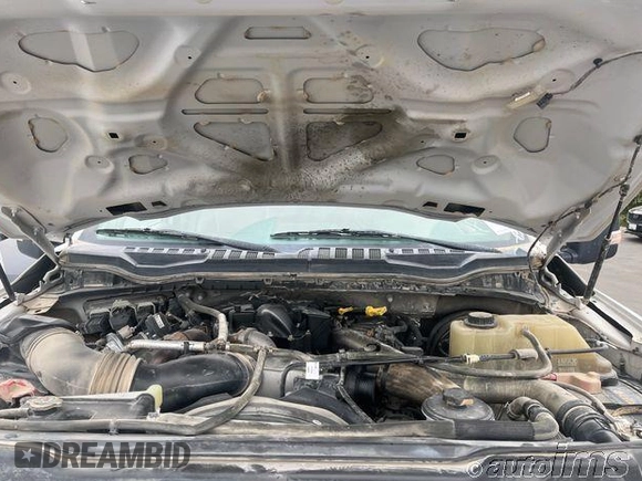 2019 Ford F-250 XL with VIN 1FT7W2BT0KED34616, listed as a IAAI auction lot 42730086 with 58,175 mi miles and . Bid and sale history available at DreamBid. Image 5.