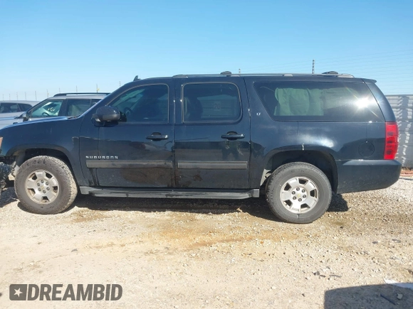 2014 Chevrolet Suburban LT with VIN 1GNSCJE00ER198703, listed as a IAAI auction lot 41952805 with 228,579 mi miles and . Bid and sale history available at DreamBid. Image 14.