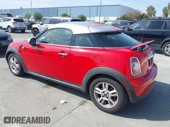 2012 MINI Coupe z VIN WMWSX1C56CT163981, wystawiony jako IAAI lot #42286576 z przebiegiem 131 955 mil mil oraz . Historia ofert i sprzedaży dostępna na DreamBid. Obrazek 3.