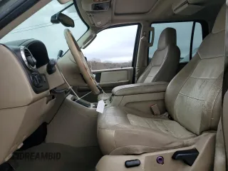 2003 Ford Expedition Eddie Bauer с VIN 1FMFU18L43LB38996, выставлен на аукционе Copart как лот 84812094 с пробегом 223 268 миль миль и Списание • Salvage title. История ставок и продаж доступна на DreamBid. Изображение 7.