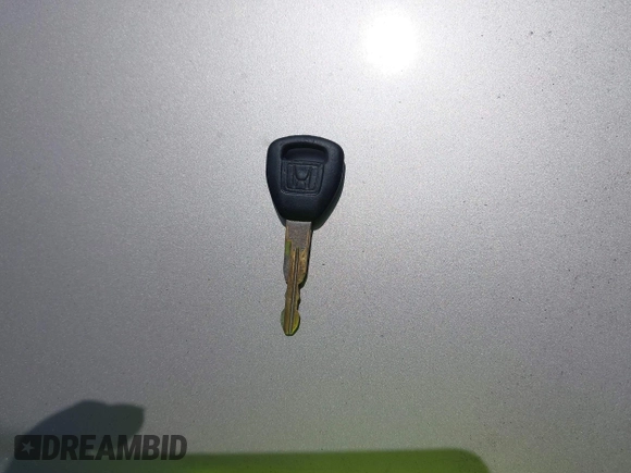 2001 Honda Civic LX z VIN 2HGES16531H592825, wystawiony jako IAAI lot #42487771 z przebiegiem 133 011 mil mil oraz . Historia ofert i sprzedaży dostępna na DreamBid. Obrazek 11.