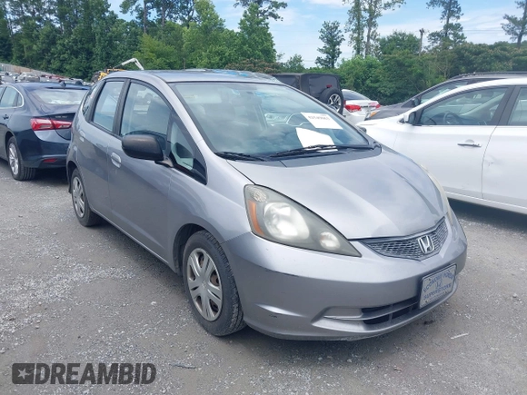 2010 Honda Fit z VIN JHMGE8H2XAS020698, wystawiony jako IAAI lot #42549063 z przebiegiem 260 454 mil mil oraz . Historia ofert i sprzedaży dostępna na DreamBid. Obrazek 1.