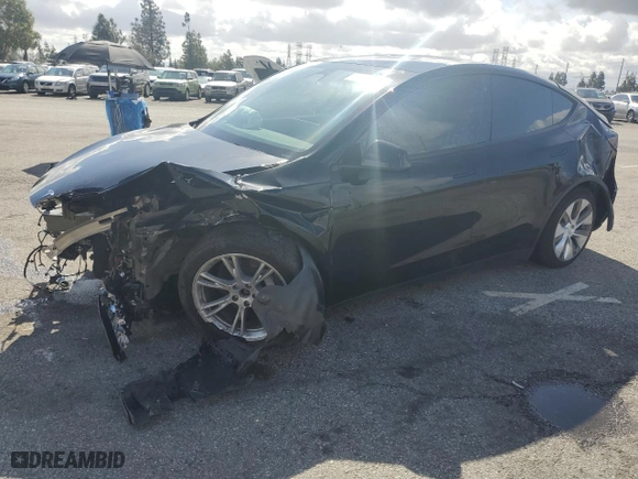 2023 Tesla Model Y Long Range with VIN 7SAYGDEE2PA111557, listed as a Copart auction lot 45561135 with 22,142 mi miles and Salvage Title. Bid and sale history available at carsss.com. Image 1.