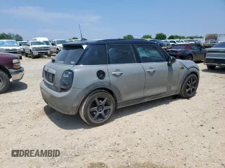 2015 MINI Hardtop 4 Door с VIN WMWXS5C51FT830794, выставлен на аукционе Copart как лот 57451785 с пробегом 171 669 миль миль и Списание • Salvage title. История ставок и продаж доступна на DreamBid. Изображение 3.
