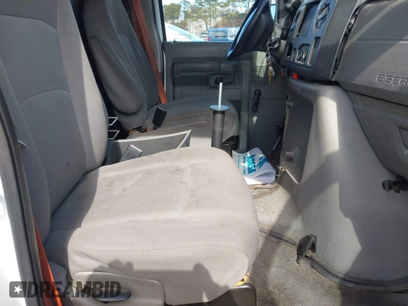 2010 Ford Econoline Cargo Commercial with VIN 1FTNE1EW0ADA91369, listed as a IAAI auction lot 41700236 with Not provided miles and . Bid and sale history available at DreamBid. Image 5.