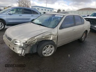 2002 Infiniti G20 Luxury z VIN JNKCP11A72T503661, wystawiony jako Copart lot #88367605 z przebiegiem Nie podano mil oraz Szkoda całkowita • Salvage title. Historia ofert i sprzedaży dostępna na DreamBid. Obrazek 1.
