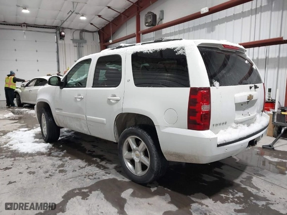 2007 Chevrolet Tahoe LT with VIN 1GNFK13067J300286, listed as a IAAI auction lot 41585130 with 263,829 mi miles. Bid and sale history available at carsss.com. Image 3.