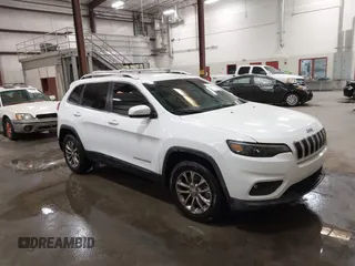 2019 Jeep Cherokee Latitude Plus z VIN 1C4PJMLX8KD484233, wystawiony jako IAAI lot #42428651 z przebiegiem 72 502 mil mil oraz . Historia ofert i sprzedaży dostępna na DreamBid. Obrazek 1.
