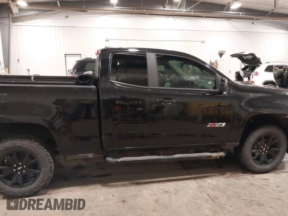 2016 Chevrolet Colorado 4WD Z71 z VIN 1GCHTDE30G1383723, wystawiony jako IAAI lot #41542337 z przebiegiem 79 748 mil mil oraz . Historia ofert i sprzedaży dostępna na DreamBid. Obrazek 13.