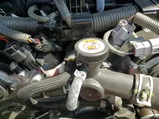 2022 Lexus IS 350 F Sport z VIN JTHSZ1B24N5049570, wystawiony jako Copart lot #62904335 z przebiegiem 44 279 mil mil oraz Szkoda całkowita • Salvage title. Historia ofert i sprzedaży dostępna na DreamBid. Obrazek 14.