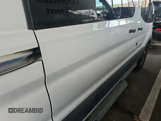 2016 Ford Transit Cargo z VIN 1FTYE1YM9GKB18600, wystawiony jako IAAI lot #42726792 z przebiegiem 127 434 mil mil oraz . Historia ofert i sprzedaży dostępna na DreamBid. Obrazek 16.