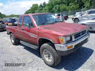 1994 Toyota Pickup SR5 with VIN JT4VN13G6R5136042, listed as a IAAI auction lot 42776057 with 227,301 mi miles and . Bid and sale history available at DreamBid. Image 1.