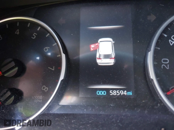 2021 Toyota RAV4 XLE Premium z VIN 2T3C1RFVXMW184382, wystawiony jako IAAI lot #40343908 z przebiegiem 58 594 mil mil oraz . Historia ofert i sprzedaży dostępna na DreamBid. Obrazek 7.