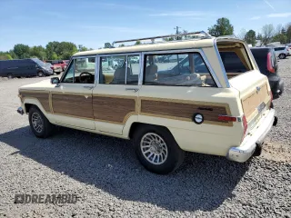 1988 Jeep Grand Wagoneer с VIN 1JCNJ15U2JT222901, выставлен на аукционе Copart как лот 55972745 с пробегом 157 856 миль миль и Чистый • Clean title. История ставок и продаж доступна на DreamBid. Изображение 2.