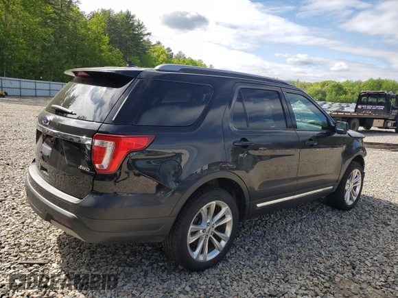 2019 Ford Explorer XLT z VIN 1FM5K8D86KGA81025, wystawiony jako Copart lot #58728645 z przebiegiem 120 197 mil mil oraz Szkoda całkowita • Salvage title. Historia ofert i sprzedaży dostępna na DreamBid. Obrazek 3.