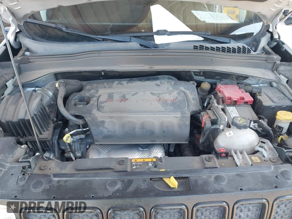 2020 Jeep Renegade Latitude with VIN ZACNJABB8LPL48552, listed as a IAAI auction lot 42470779 with 54,347 mi miles and . Bid and sale history available at DreamBid. Image 10.