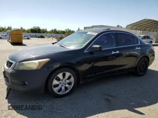 2008 Honda Accord EX-L z VIN 1HGCP36818A041235, wystawiony jako Copart lot #61630705 z przebiegiem 174 199 mil mil oraz Czysty tytuł • Clean title. Historia ofert i sprzedaży dostępna na DreamBid. Obrazek 1.