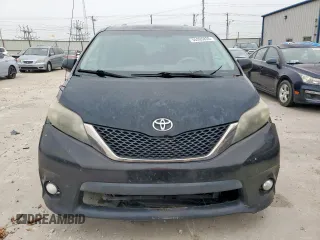 2011 Toyota Sienna SE with VIN 5TDXK3DC1BS058195, listed as a Copart auction lot 55395835 with 172,413 mi miles and Salvage title. Bid and sale history available at DreamBid. Image 5.
