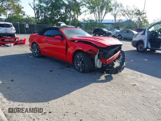 2017 Ford Mustang GT Premium z VIN 1FATP8FF3H5317357, wystawiony jako IAAI lot #42130467 z przebiegiem 61 551 mil mil oraz . Historia ofert i sprzedaży dostępna na DreamBid. Obrazek 1.
